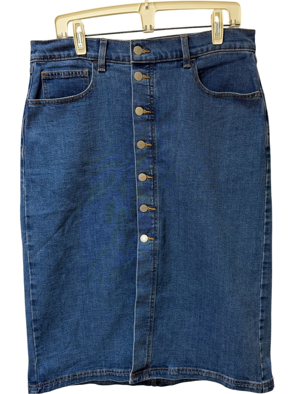 Banana Republic Button-Front Straight Denim Skirt in Dark Blue size 31/12